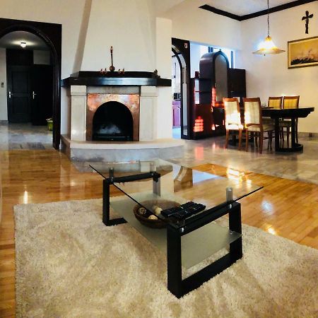 Apartment Mirjana Baska Voda Bagian luar foto