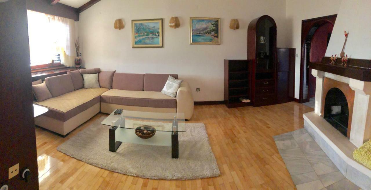 Apartment Mirjana Baska Voda Bagian luar foto