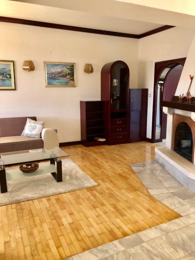 Apartment Mirjana Baska Voda Bagian luar foto