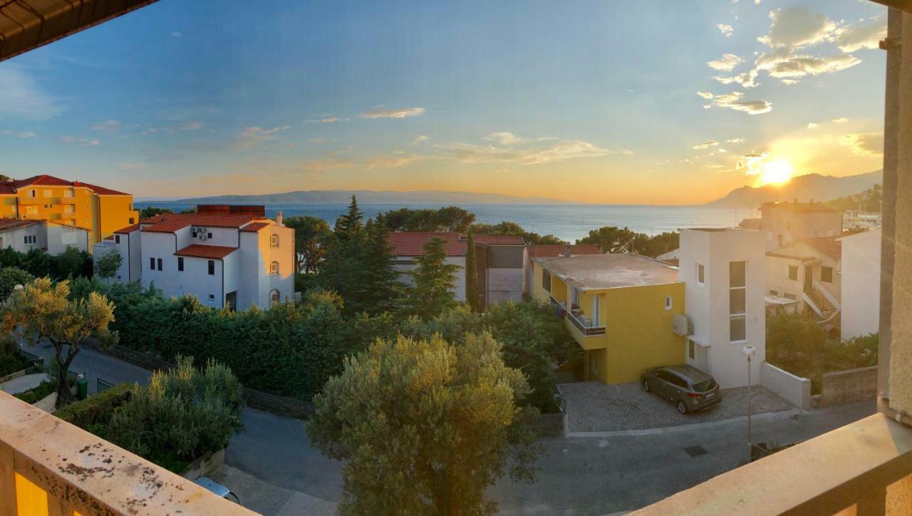 Apartment Mirjana Baska Voda Bagian luar foto